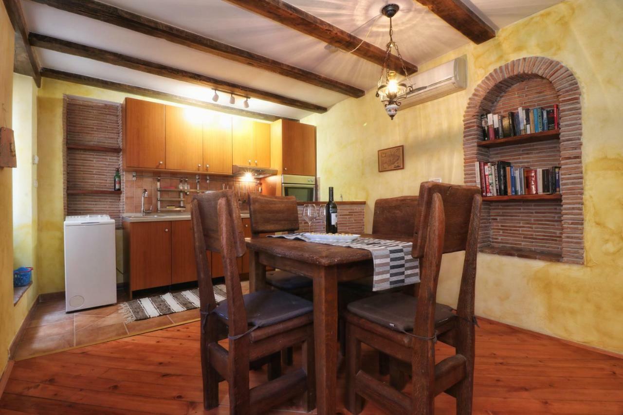 Superb Townhouse Villa Montalbano Rovinj Eksteriør billede