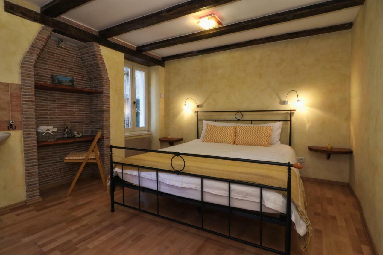 Superb Townhouse Villa Montalbano Rovinj Eksteriør billede